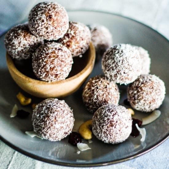 Protein Bites - Recipe photo by LIFESTYLE HOME HEALTH