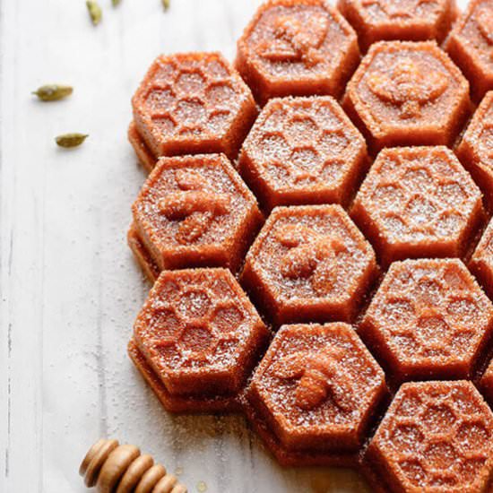 Beorn's Honey Cake - Recipe photo by gobblethecook