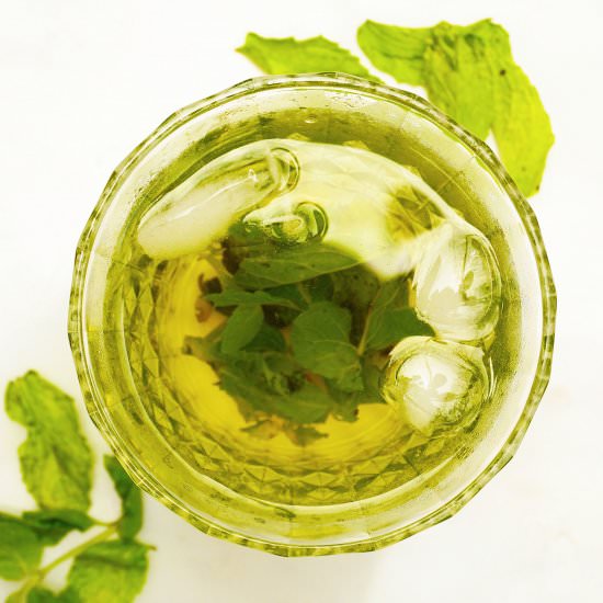 Chilled Mint Infused Water - Recipe photo by Animagus Eats