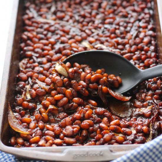 Easy Vegan Baked Beans - Recipe photo by VeganWithCurves
