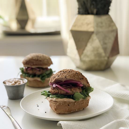 SALMON BURGERS - Recipe photo by danielle renov