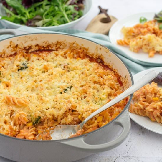 Easy One Pot Tuna Pasta Bake - Recipe photo by easypeasyfoodie