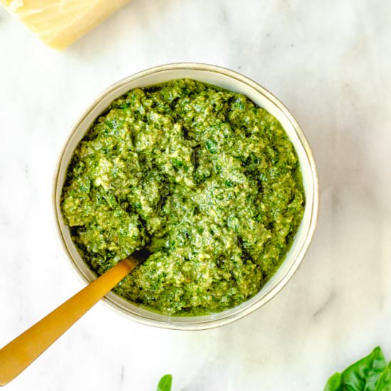 Walnut Pesto - Recipe photo by confessionsofabakingqueen