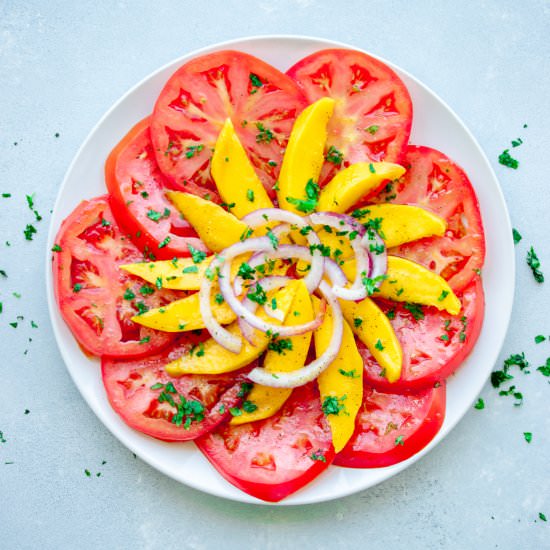 Mango, Tomato, and Red Onion Salad - Recipe photo by Kitchen De Lujo