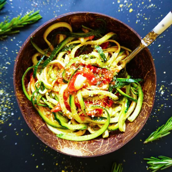 Vegan Herb Tomato Zoodles Salad - Recipe photo by Animagus Eats