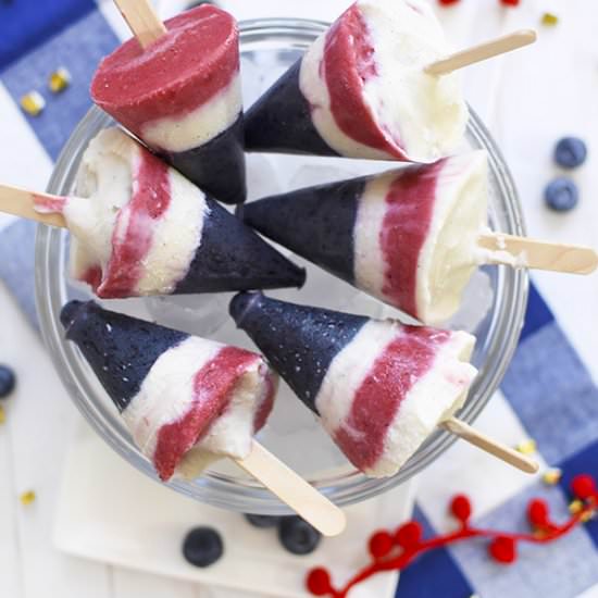 Fourth of July Layered Popsicles - Recipe photo by delineate your dwelling