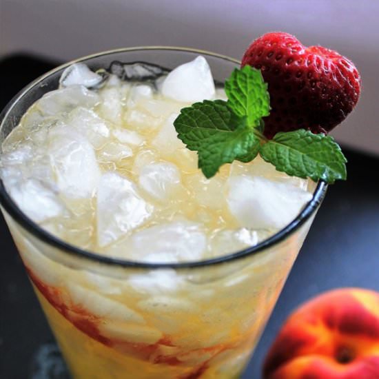 Two-Ingredient Peachy Keen Cooler - Recipe photo by MyRecipeReviews