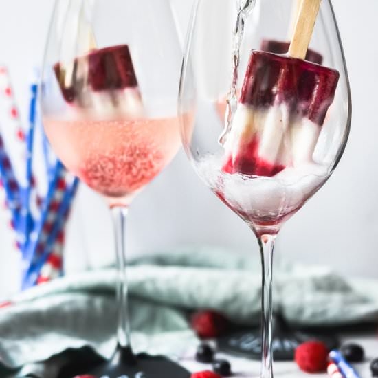 Red, white & blue prosecco pops - Recipe photo by ltully