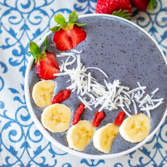 Blueberry Banana Smoothie Bowl - Recipe photo by mghthakkar