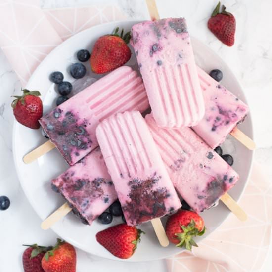 Yogurt Berry Popsicles - Recipe photo by mindfulavocado