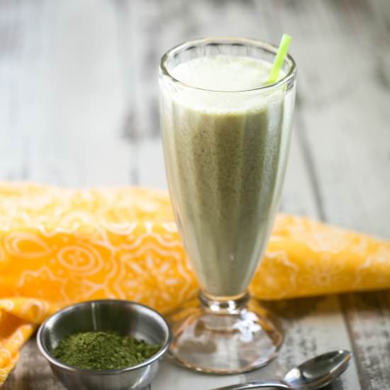 Keto Matcha Green Tea Smoothie - Recipe photo by littlebitrecipes