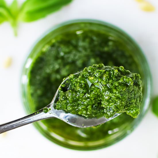 Homemade vegan pesto - Recipe photo by k33kitchen