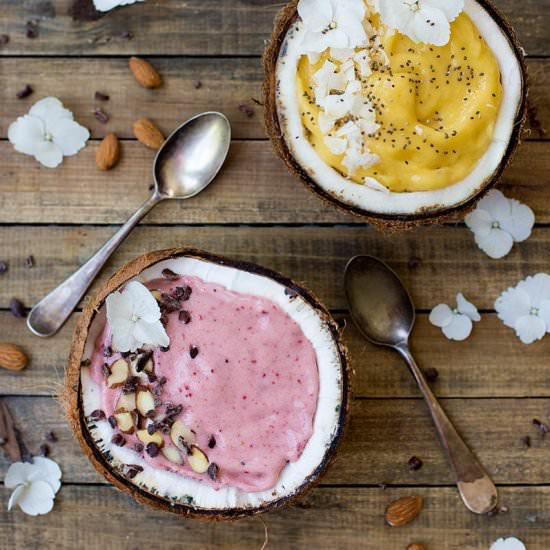 Collagen Smoothie Bowls - Recipe photo by Kiwi and Carrot