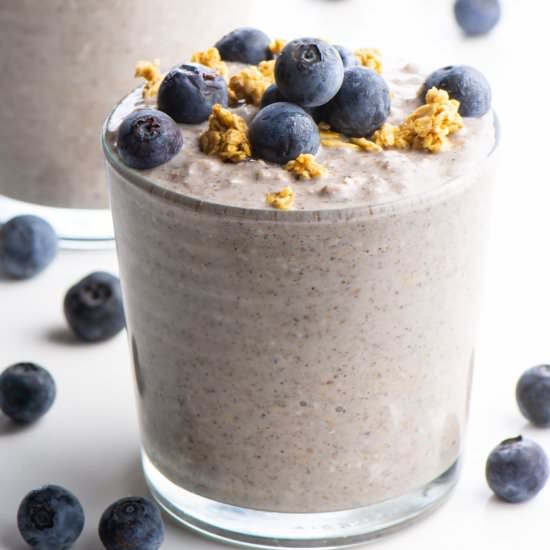 Easy Vegan Blueberry Overnight Oats - Recipe photo by NamelyMarly