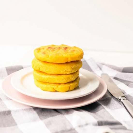 Venezuelan arepas - Recipe photo by thetortillachannel