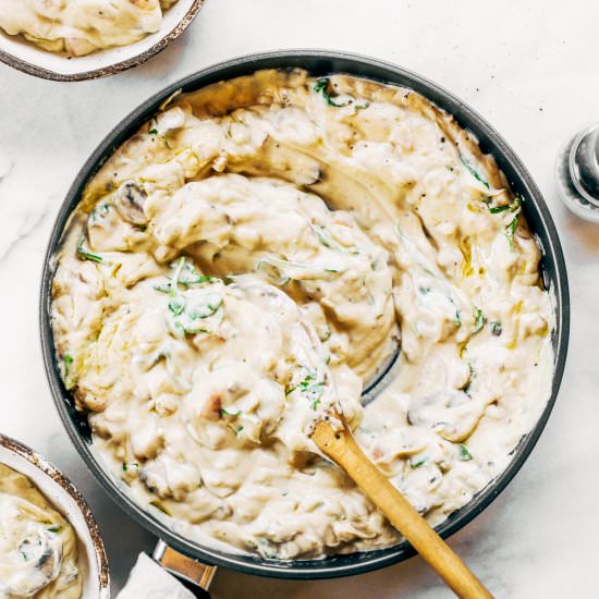 creamy paleo cauliflower soup - Recipe photo by Paleoglutenfree.com
