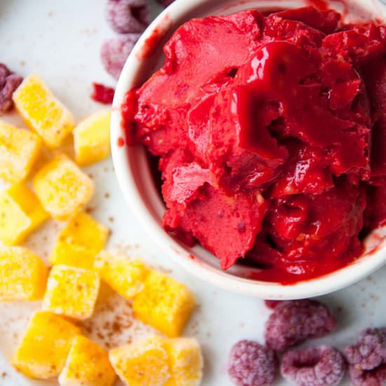 Mango raspberry ice cream - Recipe photo by No Sugar No Cry