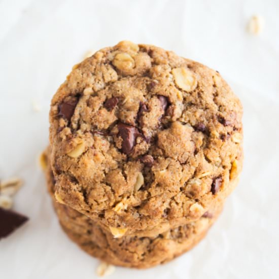 Easy Oatmeal Chocolate Chip Cookies - Recipe photo by anasbakingchronicles
