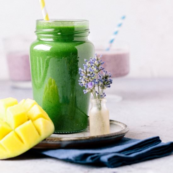 Vegan Green Smoothie - Recipe photo by myvibrantkitchen