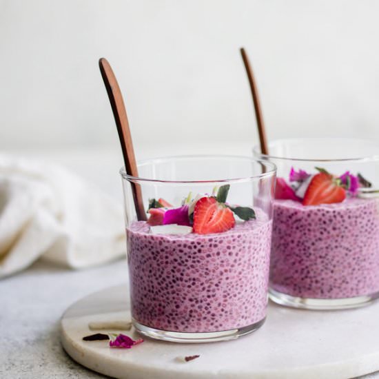 Strawberry dragonfruit chia pudding - Recipe photo by choosingchia