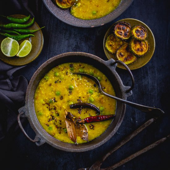 Motorshuti Diye Bhaja Moong Dal - Recipe photo by Experiences Of A Gastronomad