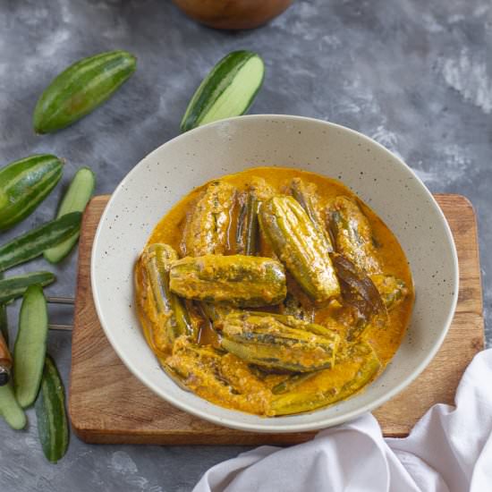 Potol Rosha - Recipe photo by Experiences Of A Gastronomad