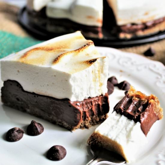 Vegan S'mores Pie - Recipe photo by thehiddenveggies