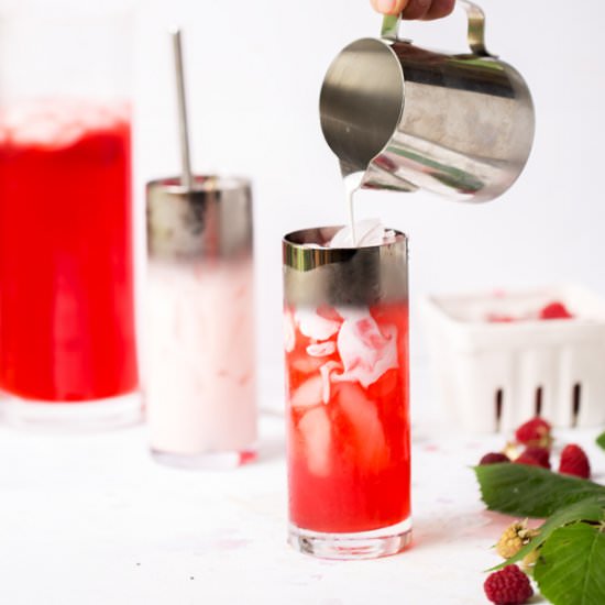 Raspberry Infused Iced Tea Latte - Recipe photo by ONEarmedMAMA
