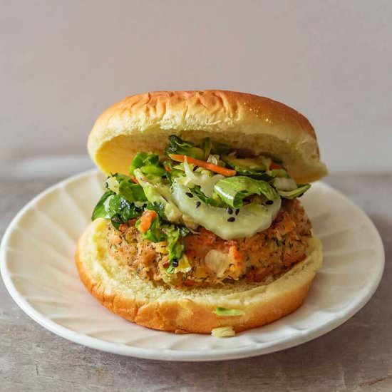 Mexican Salmon Burger With Slaw - Recipe photo by seductioninkitchen
