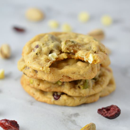 Cranberry Pistachio White Chocolate - Recipe photo by atasteofmadness