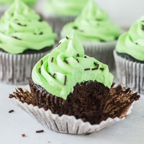Chocolate Mint Cupcakes - Recipe photo by theitsybitsykitchen