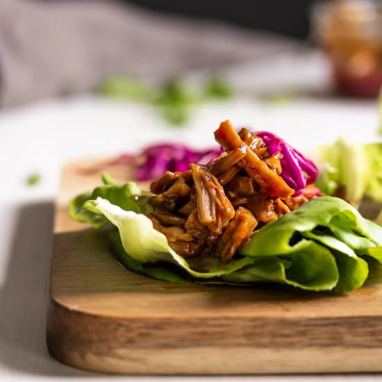 Keto Vegan Pulled "Pork" - Recipe photo by Inspector Gorgeous