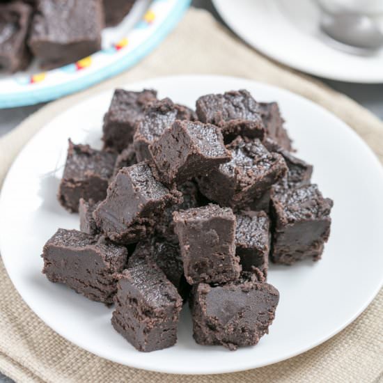 Dark Chocolate Keto Fudge - Recipe photo by littlebitrecipes