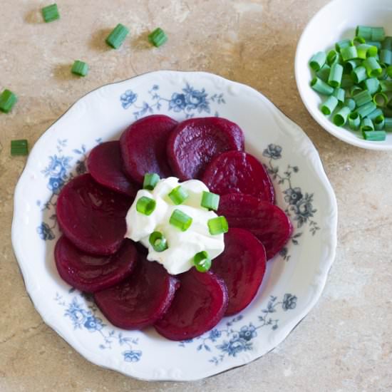Quick and Easy Pickled Beets - Recipe photo by The empty pot