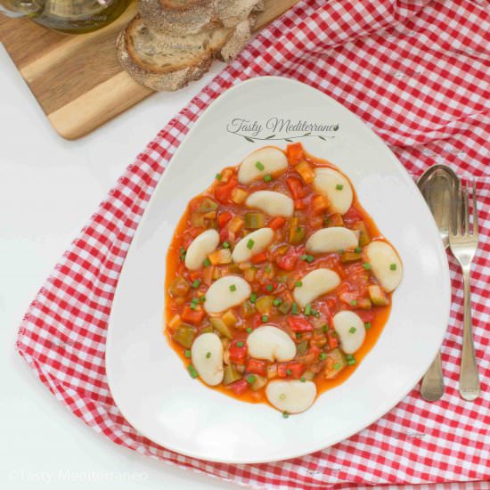 Spanish pisto with beans - Recipe photo by Tasty Mediterraneo