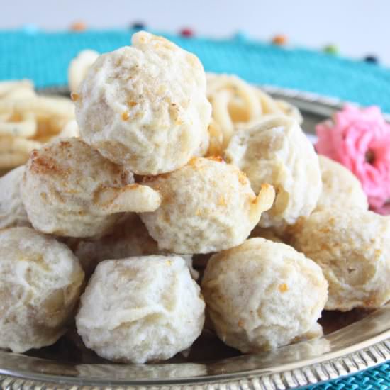 Rava Munthiri Kothu - Recipe photo by sandhiya
