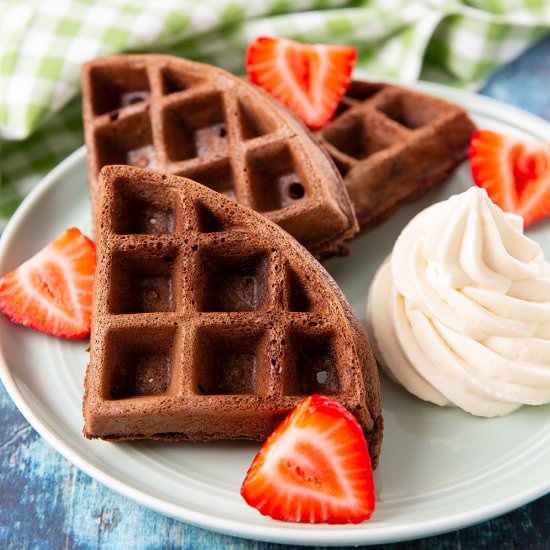 Chocolate Waffles w/ Kahlúa Cream - Recipe photo by Lokness