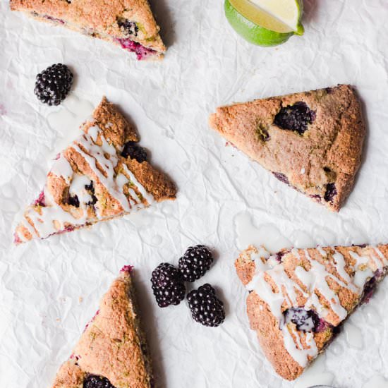 Healthy Blackberries & Lime Scones - Recipe photo by Mangio Quindi Sono