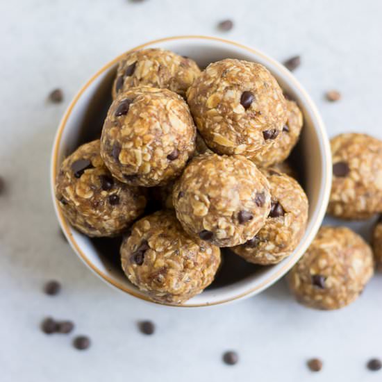 Chunky Monkey Oatmeal Bites - Recipe photo by lemons and zest