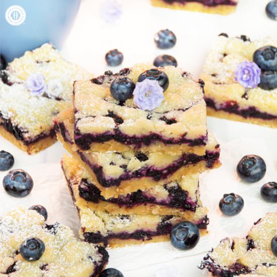 Blueberry Streusel Bars - Recipe photo by Country Hill Cottage