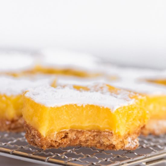 Lemon Bars - Recipe photo by confessionsofabakingqueen