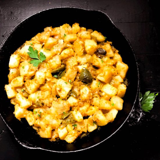 Cajun Smothered Potatoes - Recipe photo by asprinklingofcayenne
