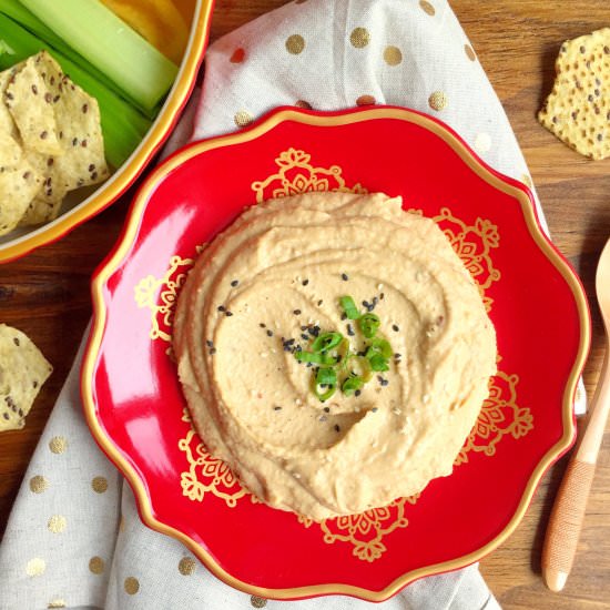Sweet Chili Hummus - Recipe photo by Theyummymuffin