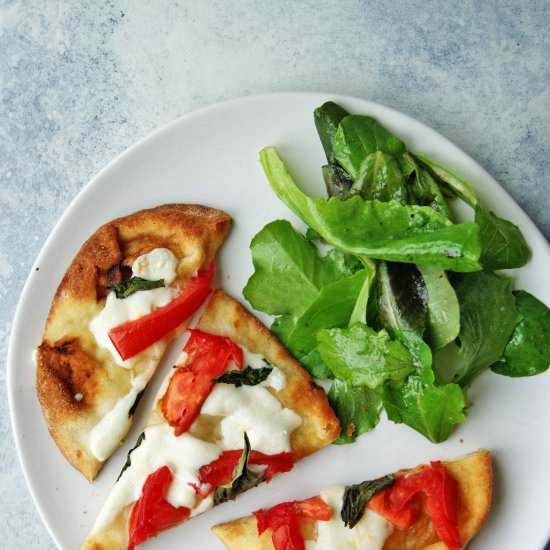 Easy Naan Pizzas – 10 Minutes - Recipe photo by myeverydaytable