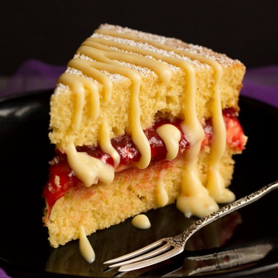 Rhubarb and Custard Cake - Recipe photo by KitchenMason