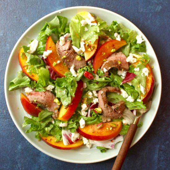 Grilled Steak Salad with peaches - Recipe photo by marilenaskitchen