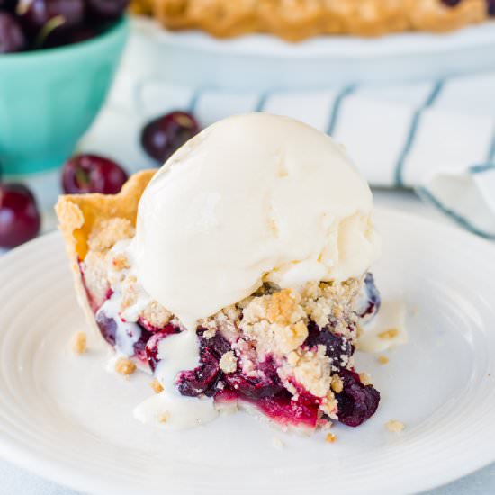 Cherry Crumb Pie - Recipe photo by theitsybitsykitchen