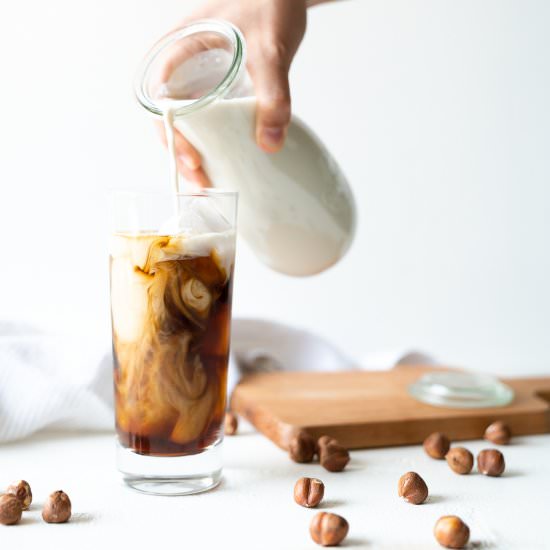 How To Make Hazelnut Milk - Recipe photo by freeyourfork