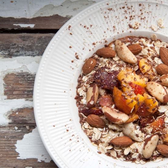 Oats with yoghurt, fruit and nuts - Recipe photo by No Sugar No Cry