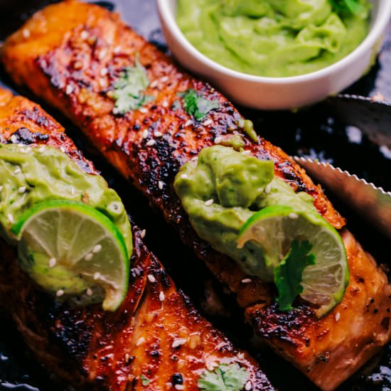 SALMON WITH CREAMY AVOCADO SAUCE - Recipe photo by The Food Cafe